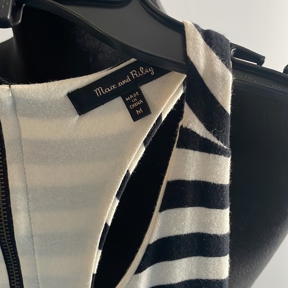 Max & Riley - Picture 3 of 4